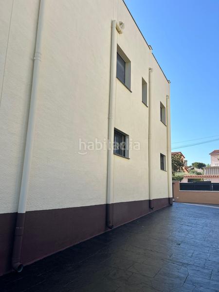 Foto 8560f6ae-d5d3-4048-9753-55ee0ffc17f6. Casa in carrer sant cosme i damià in Bonavista Vendrell (El)