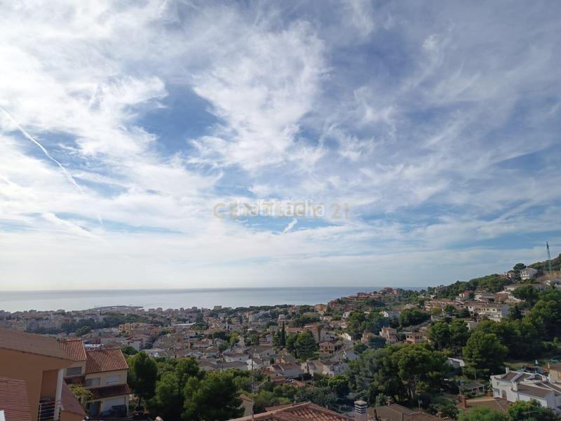 Foto 3d2b1b51-144d-46d6-8bce-61de888e1833. Casa a carrer del pacífic a Segur de Calafell nucli urbà Segur de Calafell