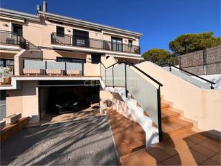 Maison jumelée  Carrer de les mèlies, vilanova i la geltrú, spain 13 b. Casa adosada en vilanova i la geltrú, barcelona