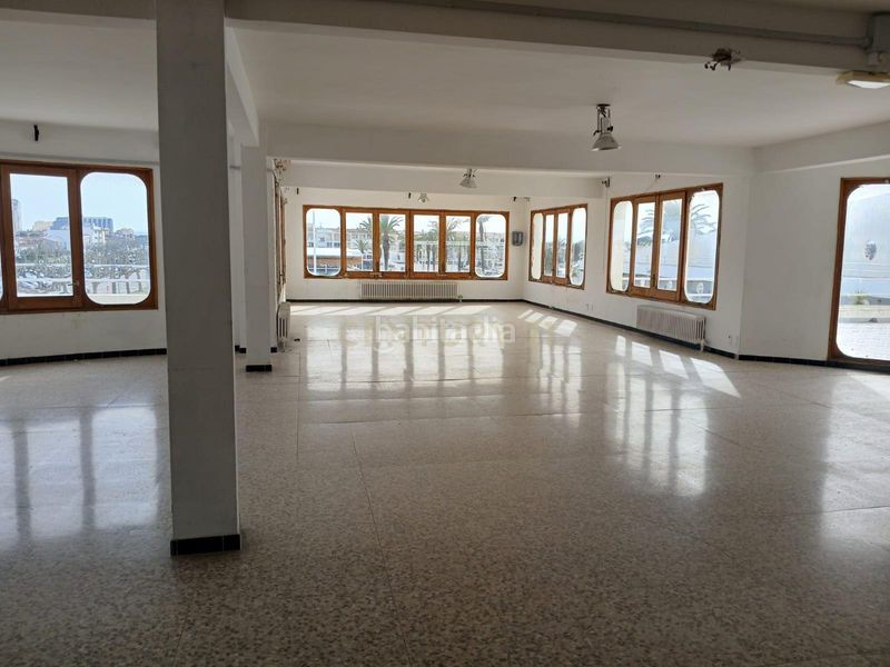 Foto 643559b9-5cb9-4e8d-8b82-b68458080297. Edifici a calle cavallo de mar a Salins - Cavall de Mar Empuriabrava