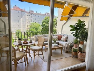 Apartament a Centre. Espectacular piso renovado en sitges 4 habitaciones piscina comu