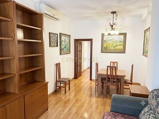 Apartament a La Marina del Port. Estupendo piso de 75 metros 3 habitaciones en santsmontjuïc asce