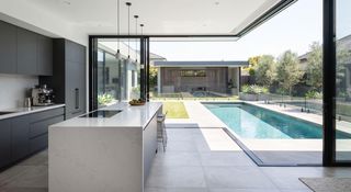 House in Avinguda mas alba, sant pere de ribes, spain. Residencia de autor en mas alba vanguardia, privacidad y exclusi