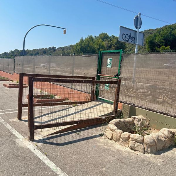 Foto 8d81dfd8-8f5b-4525-8fcb-208477a68e3e. Terreno residencial en carretera del vendrell a valls oportunidad única de inversión! se vende terreno urbano con o sin actividad de 4000 metros en la papiola en Albinyana