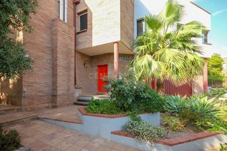 Casa a Carrer del pi, 7, vilanova i la geltrú, spain. Magnifica villa singular de diseño en laragai, vilanova i la gel