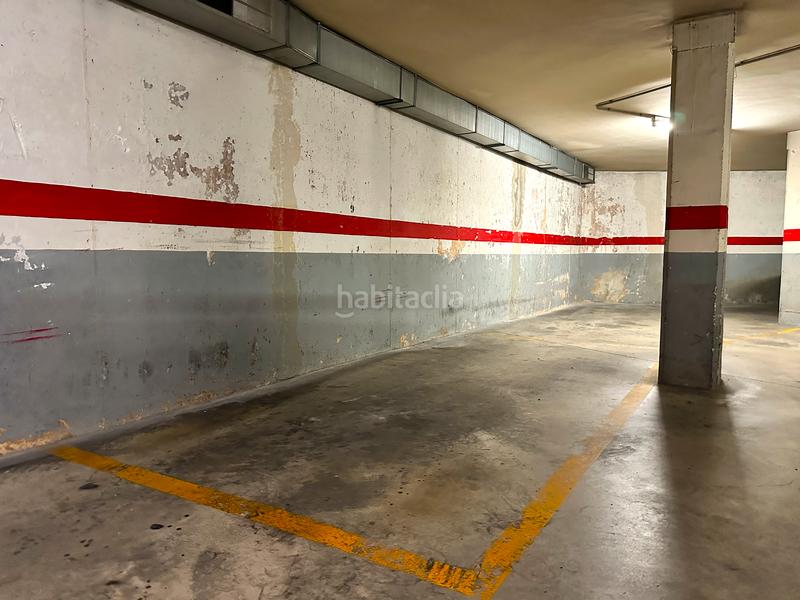 Foto 067dbacf-5ce0-4f28-b9cb-e62360689ead. Parking coche plaza de parking en Castell-Poble Vell Castelldefels