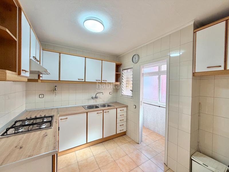 Foto 46840729-005a-4851-8cf9-9bffe5eb0484. Pis a carrer del principat d'andorra 1 a La Gavarra Cornellà de Llobregat