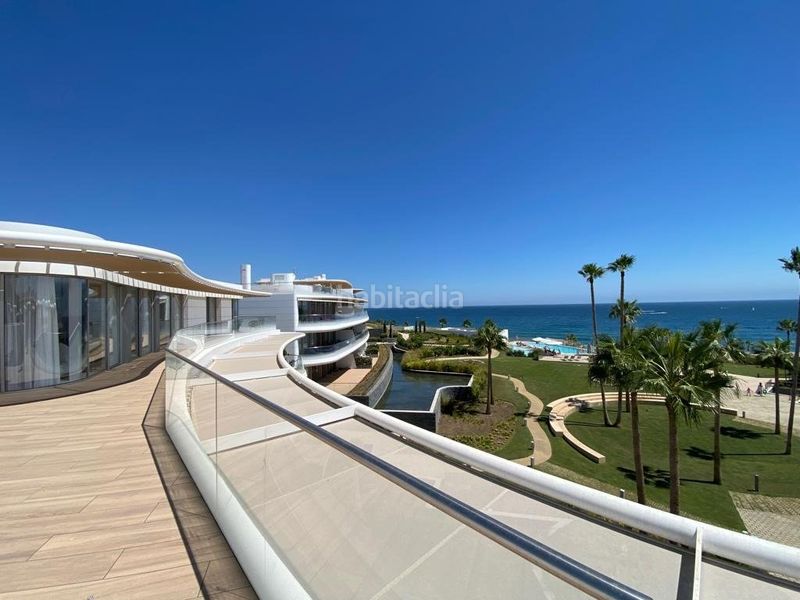 Foto f1d947bc-dee4-49d5-9a5d-16d7137777e6. Àtic amb aparcament piscina a altos de Estepona Estepona