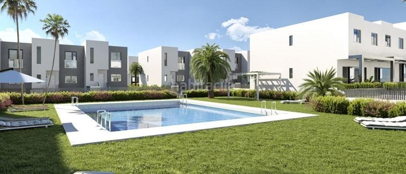 Foto 756aefe6-ff9c-4ebf-97b0-ad3618d2cd54. Casa adossada amb aparcament piscina a Capellanía - Retamar Alhaurín de la Torre
