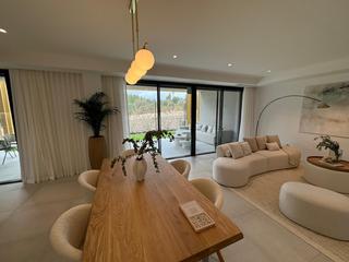 Doppelhaus in El Faro de Calaburra - Chaparral. Adosado esquina con vista al mar despejada, con jardin 96 m2