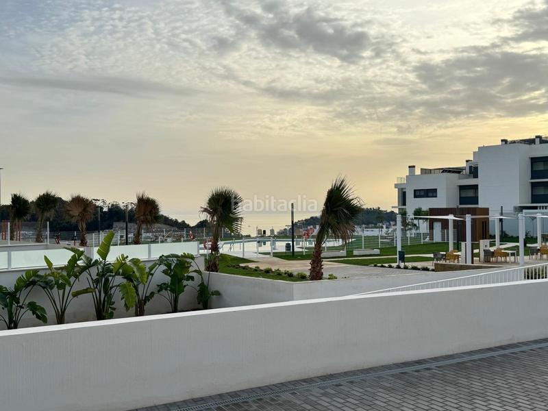 Foto 024b2616-e243-40b0-b73b-66094ac573f2. Piano terra con riscaldamento parcheggio piscina in Málaga