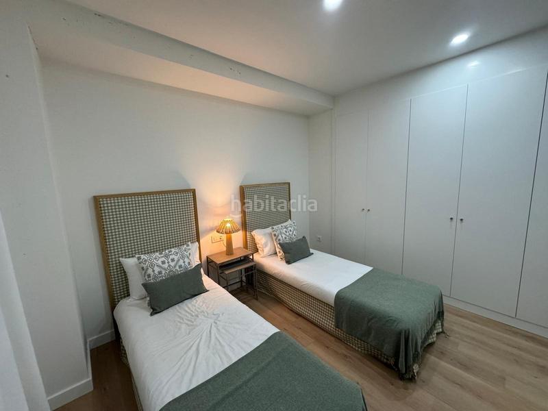 Foto dd725def-e587-4e60-b600-351599a4d99f. Piso  con terraza sureste solada, además de trastero y plaza de garaje incluidos en el precio. en Málaga