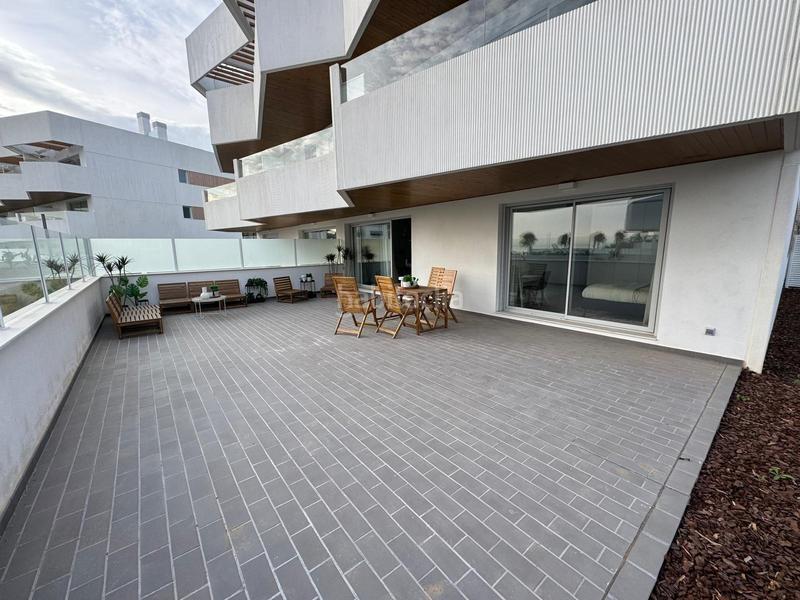 Foto dabca27d-07e2-4647-a33d-8823a4fd00a3. Planta baixa amb calefacció aparcament piscina a Málaga