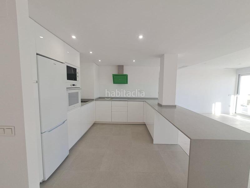 Foto ba641f06-ac80-4050-9d5b-bca826c79e6d. Appartement mit heizung parking pool in Lo Cea Rincón de la Victoria