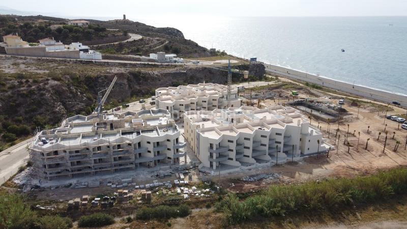 Foto e5b988e4-52a6-4b16-8ecd-adf3e00d842e. Planta baixa amb aparcament piscina a Almayate Bajo