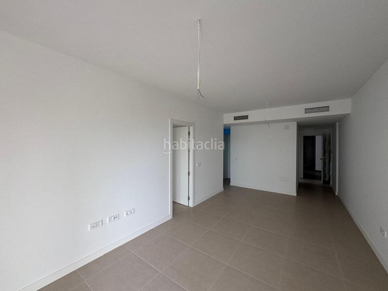 Foto b3956d0e-8cab-4c58-b1eb-d027b09eaae3. Àtic amb aparcament piscina a Almayate Bajo