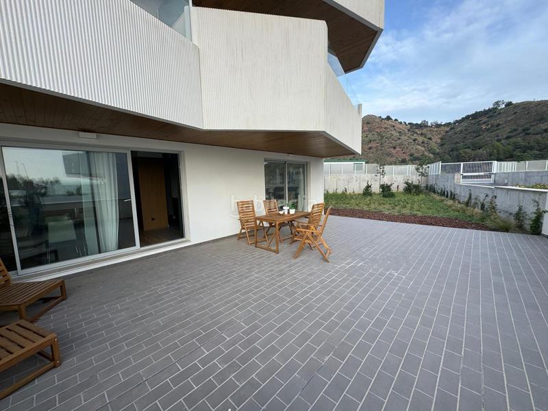 Foto e41ec92e-962a-431e-8d41-e52b8164e0be. Planta baixa amb calefacció aparcament piscina a Málaga