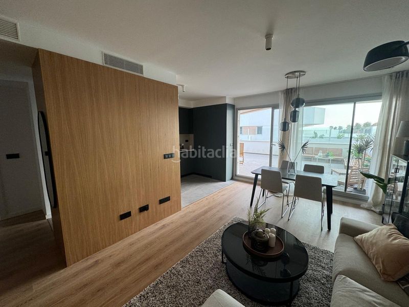 Foto 06f95097-44db-4504-9c8d-936f7442d7f3. Planta baixa amb calefacció aparcament piscina a Málaga