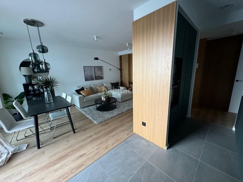 Foto beef5cd4-3224-4728-abd1-207c9f316225. Planta baixa amb calefacció aparcament piscina a Málaga