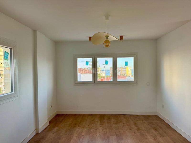 Foto 11d1253f-26a6-41c5-946d-e88164f53eb1. Casa en Montemar Torremolinos