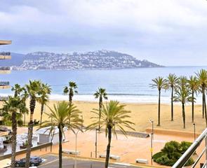 Apartament a Avinguda de la platja 1