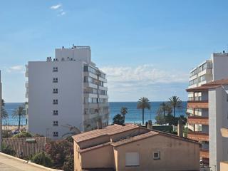 Apartament a Santa Margarida. A 2 minutos de la playa y con vistas al mar, parking comunitario