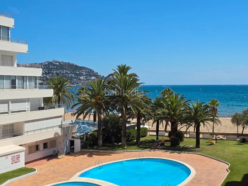 Foto 502a5db6-3762-405b-a30b-396ca4527b62. Apartamento en avinguda de la gola de l'estany 14 primera línea de playa con vistas al mar en Roses