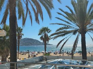 Apartament a Avinguda de la platja 1