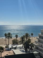 Apartament  Avinguda de la platja 1. Primera línea de playa con vistas al mar