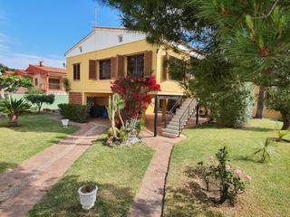 Xalet  Carrer maestro chapí. Casa/chalet independiente en venta en benicàssim/benicasim, zona