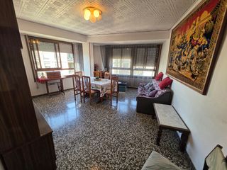 Pis en Hospital - Plaza del Real. Piso en venta en castell�n, ronda mijares. �8� planta con precio