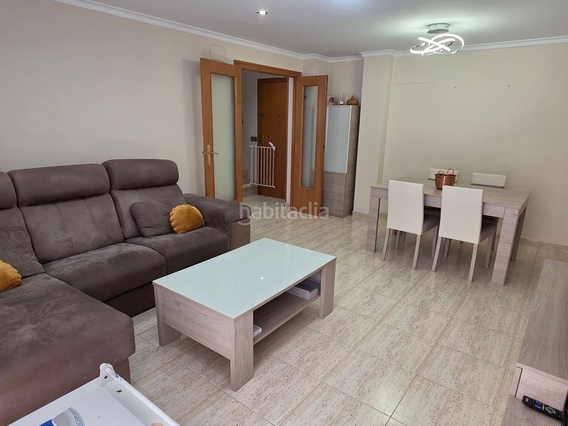 Foto ac7d19dc-78b9-46e7-b93c-ba5f03fa2551. Flat with parking in Centro Almazora / Almassora