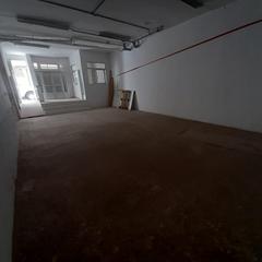 Local Comercial a Úbeda. Se vende local en la zona del parque vandelvira