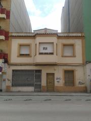 Casa a Úbeda. Se vende casa en la zona de la avenida de la libertad
