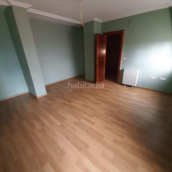 Foto cb1d60c0-e4e0-48b0-b0c7-abc6f333af98. Dúplex a Úbeda