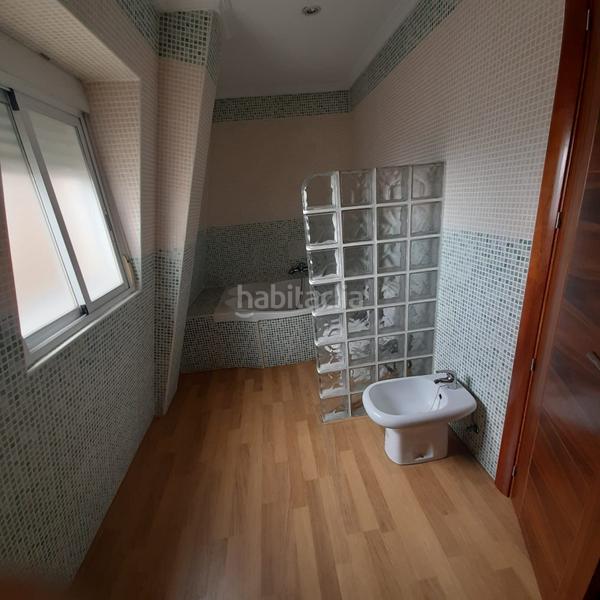 Foto ea27d003-ca81-4676-8cf5-5ecec3220d36. Dúplex a Úbeda