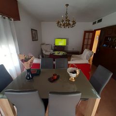 Pis a Úbeda. Se vende piso con cochera y trastero en la zona de la carretera