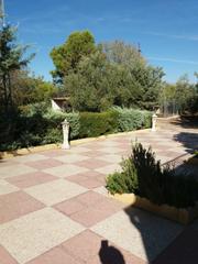 Xalet a Torreperogil. Se vende chalet en la zona de la carretera de torreperogil