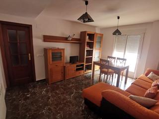 Pis a Baeza. Se vende piso en baeza
