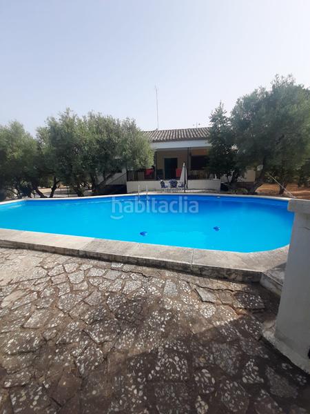 Foto 043a6549-f4ea-437d-a0ac-6d4513cb3fea. Chalet se vende chalet en la yedra en Baeza
