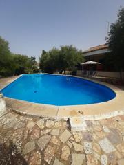 Xalet a Baeza. Se vende chalet en la yedra