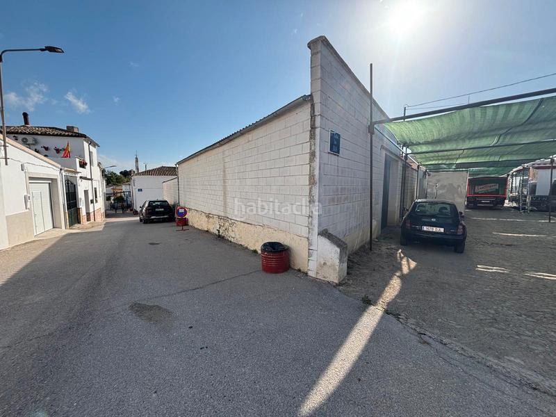 Foto 7626878d-29c5-4d73-9ab5-4cf71b784832. Bâtiment à usage industriel dans Úbeda