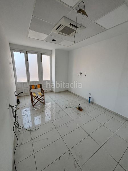 Foto bb140264-6bd7-4a7c-8d71-d10d7987136e. Lloguer local comercial amb calefacció a Úbeda