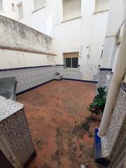 Pis a Úbeda. Se vende piso en la zona de la puerta del sol