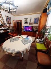 Maison à Úbeda. Se vende casa en la zona del real
