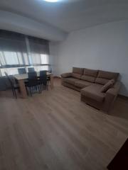 Miete Etagenwohnung in Úbeda. Se alquila piso amueblado en la zona de la avenida de la constit