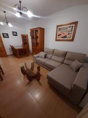 Rent Flat in Úbeda. Se alquila piso amueblado zona avda de la libertad