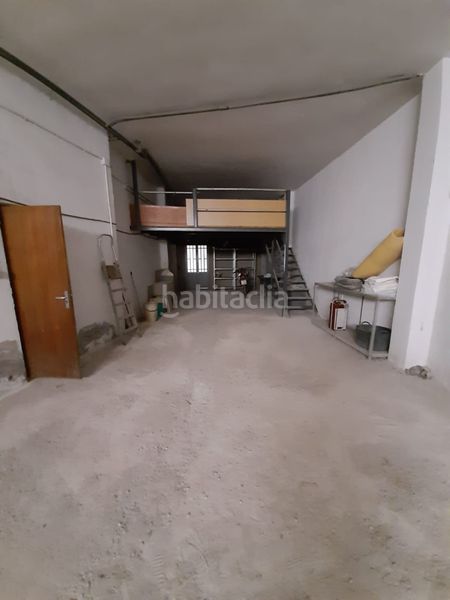 Foto 953e4dc7-e2e8-4c1c-bf4d-f8886c1ea836. Local comercial a Úbeda