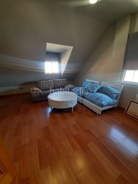 Foto 319c9d36-1273-476a-9054-3857cf8d201f. Casa adossada amb calefacció piscina a Úbeda