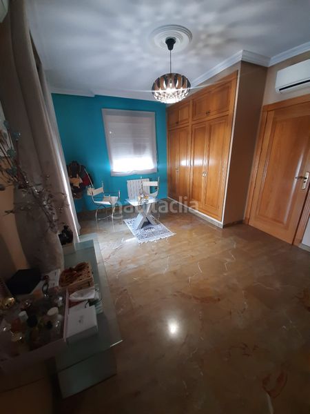 Foto 49014e08-febc-4be3-8e31-f4149f4624cc. Casa adossada amb calefacció piscina a Úbeda